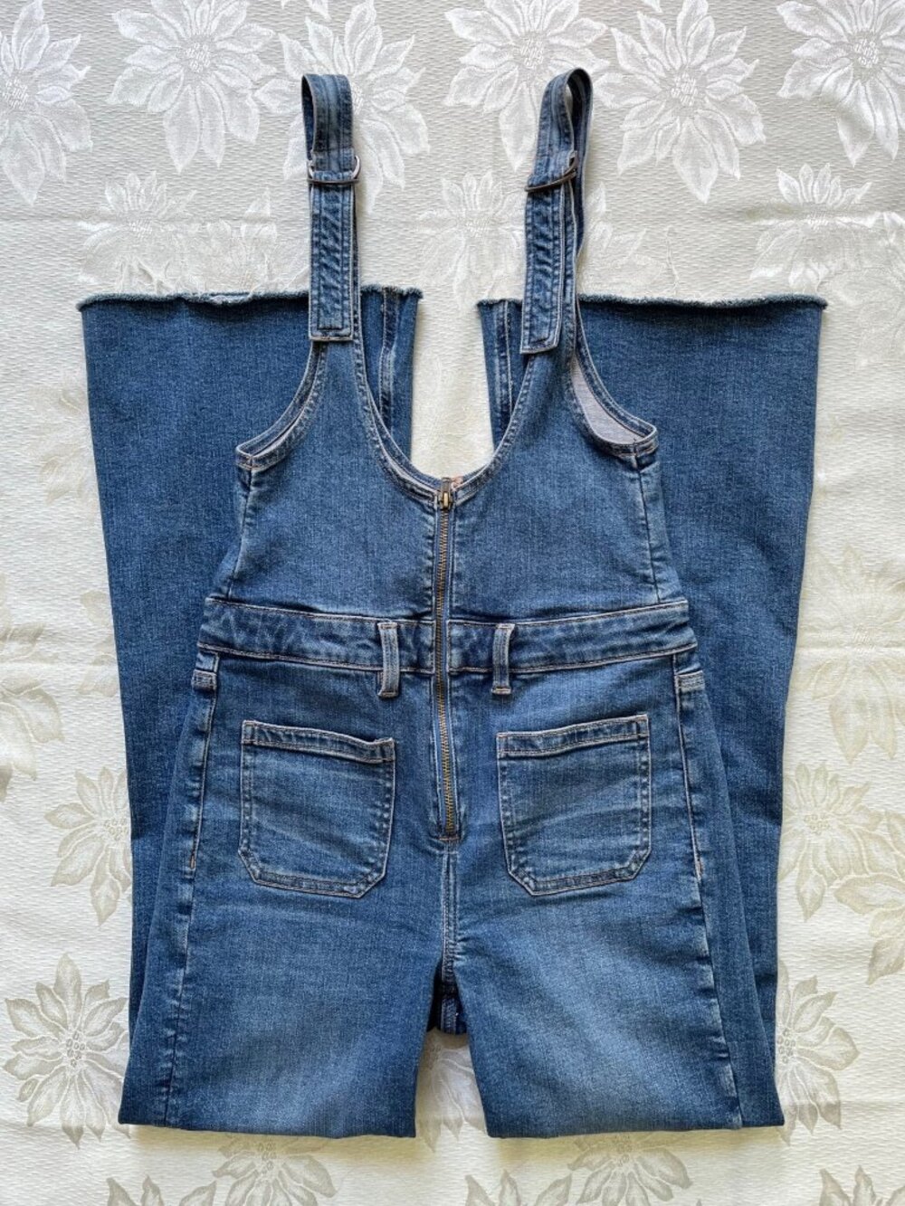 American Eagle Outfitters Stretch Flare Jean Denim Overalls Front Zip 6 Regular